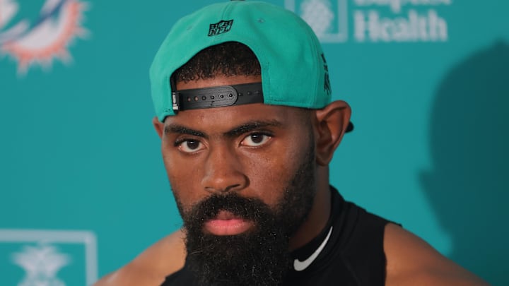 Miami Dolphins linebacker Jordyn Brooks