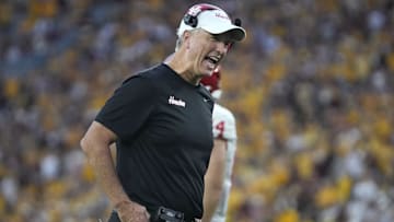 Houston Cougars head coach Willie Fritz yells out to his team as they play against the ASU Sun Devils at Mountain America Stadium 