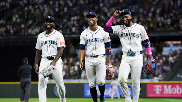 Mariners win