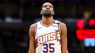 Phoenix Suns v Toronto Raptors