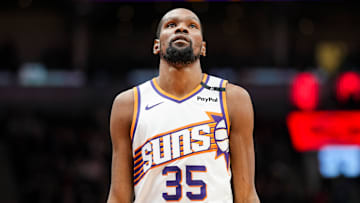 Phoenix Suns v Toronto Raptors
