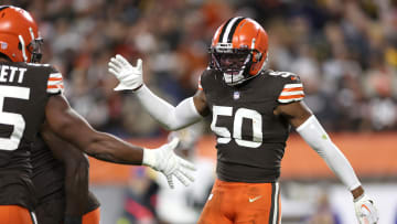 Pittsburgh Steelers v Cleveland Browns