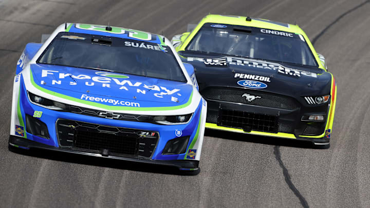 Daniel Suarez, Trackhouse Racing Team, Austin Cindric, Team Penske, NASCAR