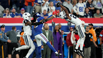 Dallas Cowboys cornerback Amani Oruwariye (27)