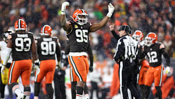 Pittsburgh Steelers v Cleveland Browns