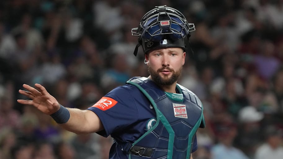 Seattle Mariners catcher Cal Raleigh