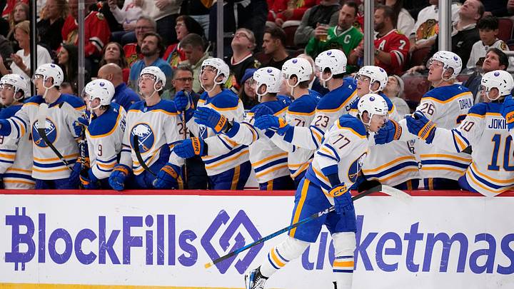 Buffalo Sabres v Chicago Blackhawks