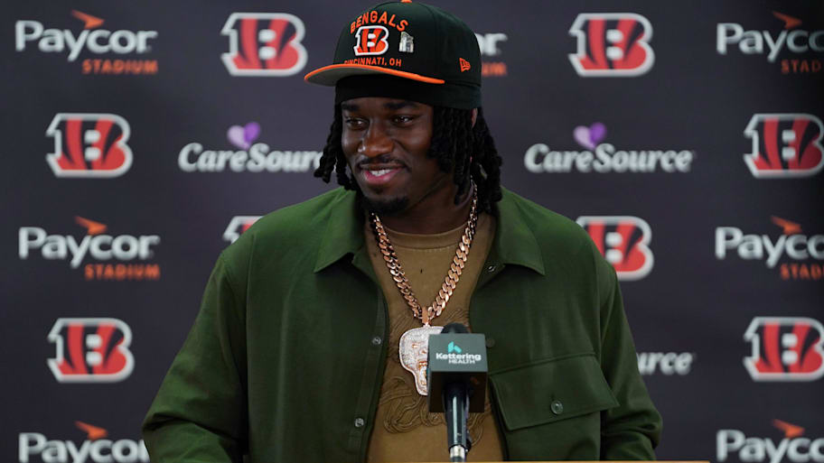 Cincinnati Bengals first-round draft pick Shemar Stewart speaks with media. | Frank Bowen IV/The Enquirer / USA TODAY NETWORK via Imagn Images