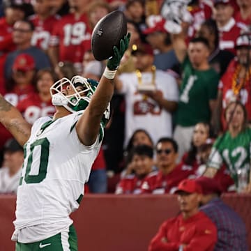 Sep 9, 2024; Santa Clara, California, USA; New York Jets wide receiver Allen Lazard (10) celebrates after a touchdown reception during the fourth quarter against the San Francisco 49ers at Levi's Stadium. 