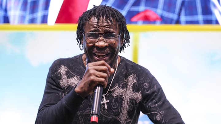 Jan 18, 2026; Miami, FL, USA;  Michael Irvin speaks to fans before the College Football National Championship between the Indiana Hoosiers and the Miami Hurricanes in Miami Florida. Mandatory Credit: Nathan Ray Seebeck-Imagn Images