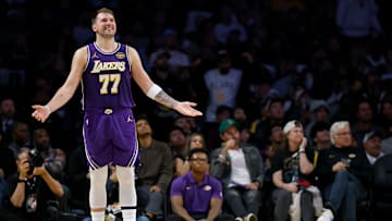 San Antonio Spurs v Los Angeles Lakers