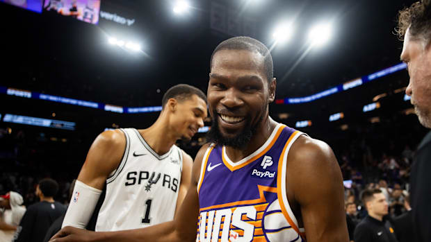 Spurs center Victor Wembanyama, Suns forward Kevin Duran