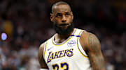 Pese a la caída de Lakers, LeBron James promedió más de 25 puntos en la serie ante Timberwolves