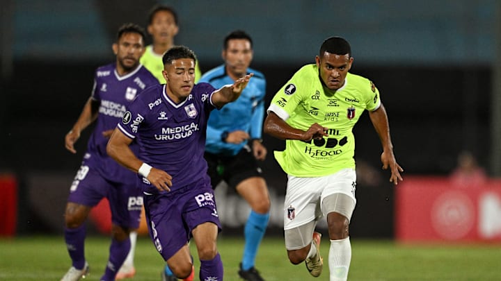FBL-LIBERTADORES-DEFENSOR-MONAGAS