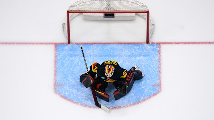 Edmonton Oilers v Vancouver Canucks