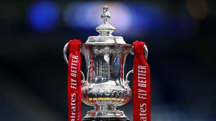 Trofi Piala FA Trofi Piala FA
