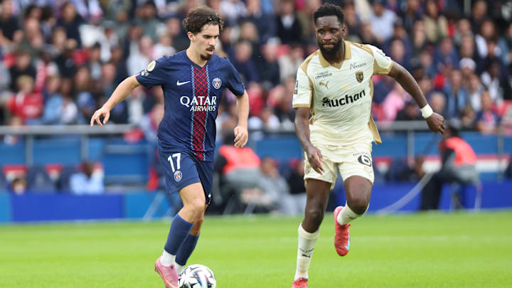 Paris Saint-Germain FC v RC Lens - Ligue 1 McDonald's