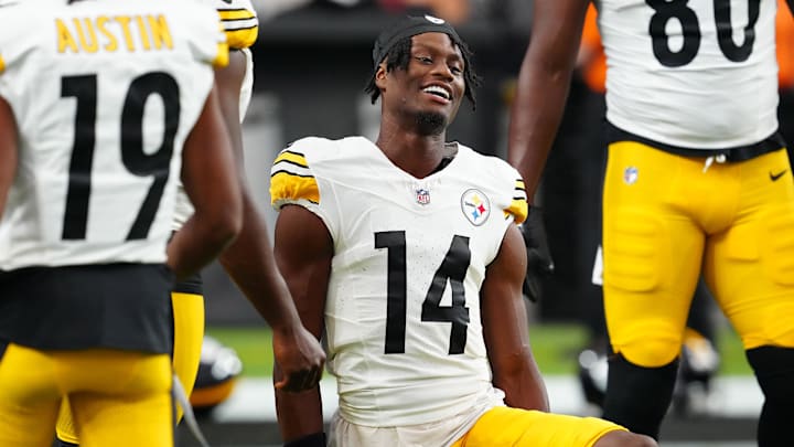 Pittsburgh Steelers wide receiver George Pickens warms up before the start of a game against the Las Vegas Raiders. Pittsburgh Steelers wide receiver George Pickens warms up before the start of a game against the Las Vegas Raiders.