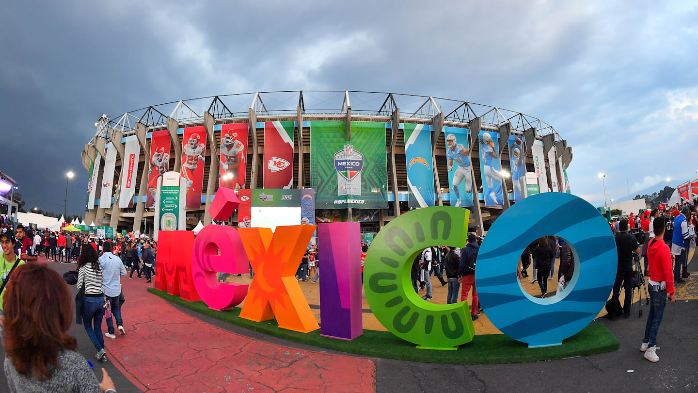 the-la-chargers-may-have-just-added-a-game-in-mexico-city-in-2022