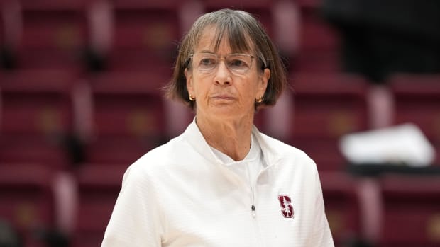 VanDerveer retired last season after setting the all-time college basketball wins record.