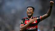 Bruno Henrique supera Gabigol e é o maior artilheiro do Flamengo em clássicos no século XXI