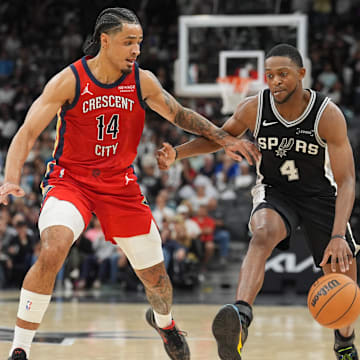 San Antonio Spurs guard De'Aaron Fox is a solid prop target on Monday night. 