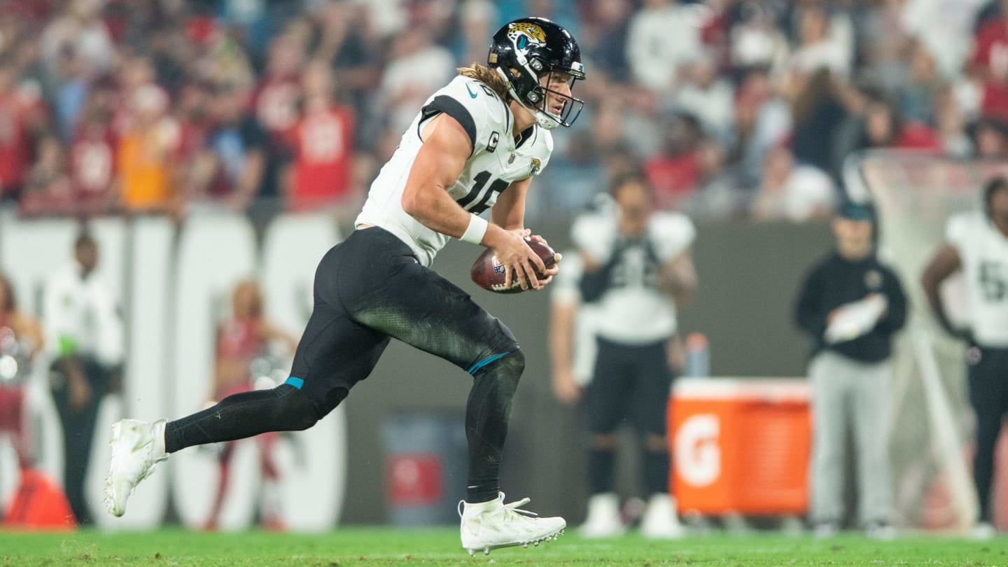 Former NFL Executive Explains Why Jaguars’ Trevor Lawrence’s Deal Isn’t As It Appears