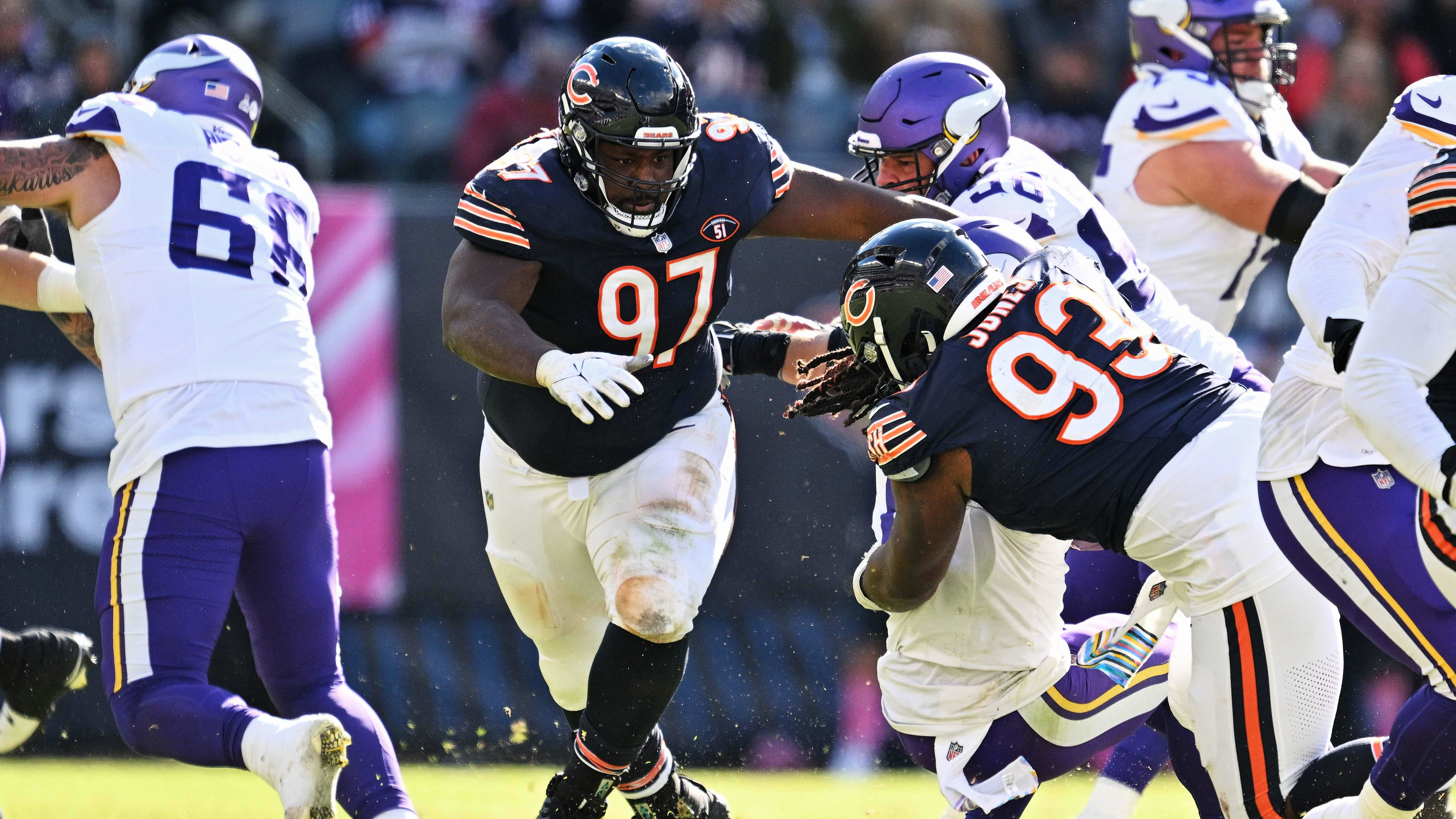 Andrew Billings and Justin Jones shut down a run against Minnesota. The Bears defensive line interior has changed in 2024.