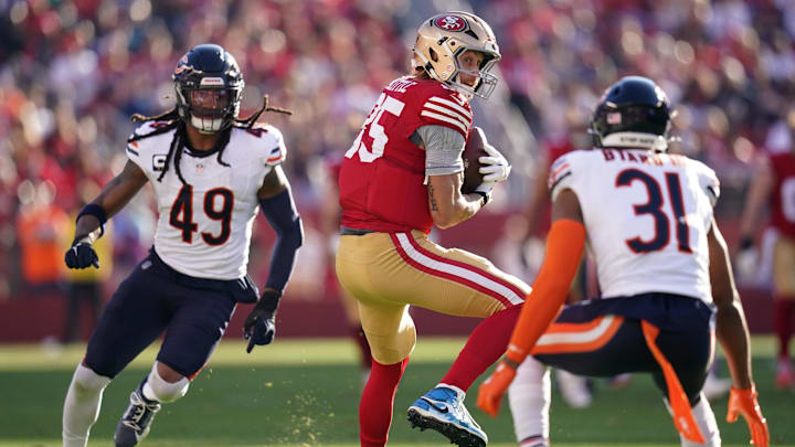 A new defensive scheme could benefit Bears linebacker Tremaine Edmunds (49), who made fewer big plays than he made in 2023. A new defensive scheme could benefit Bears linebacker Tremaine Edmunds (49), who made fewer big plays than he made in 2023.