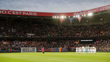 La Maire de Paris ne veut pas vendre le Parc des Princes.