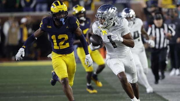 Oregon Ducks Football Vs Michigan Wolverines Football Match Player Stats: Key Performances and Highlights