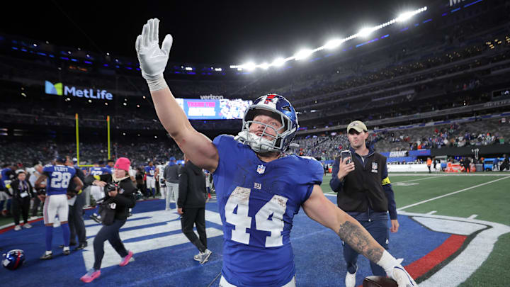 Oct 9, 2025; East Rutherford, New Jersey, USA; New York Giants running back Cam Skattebo (44) celebrates after defeating the Philadelphia Eagles in the game at MetLife Stadium. Oct 9, 2025; East Rutherford, New Jersey, USA; New York Giants running back Cam Skattebo (44) celebrates after defeating the Philadelphia Eagles in the game at MetLife Stadium.
