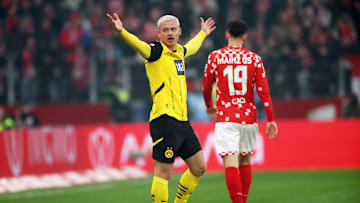 1. FSV Mainz 05 v Borussia Dortmund - Bundesliga