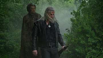 Regis (Laurence Fishburne) and Geralt (Liam Hemsworth) in The Witcher season 4