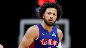 Detroit Pistons v Milwaukee Bucks
