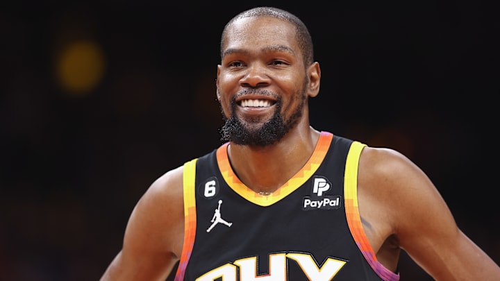 Los Angeles Clippers v Phoenix Suns - Game One