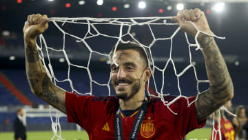 Real Madrid resmi mendatangkan Joselu dari Espanyol dengan kontrak pinjaman hingga akhir musim 2023/24 dan opsi permanen.