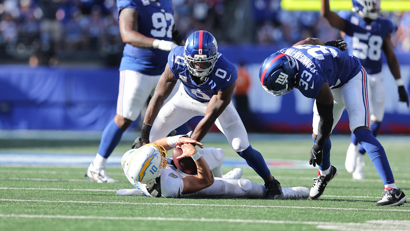 Chargers Lose 21-18; Harbaugh Urges Better Protection