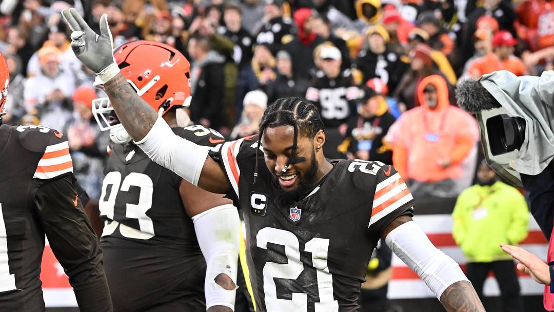 Dec 28, 2025; Cleveland, Ohio, USA;  Cleveland Browns cornerback Denzel Ward (21) celebrates after the game against the Pittsburgh Steelers at Huntington Bank Field. Mandatory Credit: Ken Blaze-Imagn Images