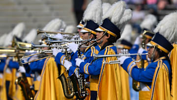 The UCLA Bruin marching band playing  at Rose Bowl. Mandatory Credit: Robert Hanashiro-Imagn Images