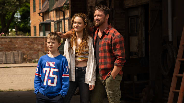 L to R: Ant (Dan Hough), Ciara (Aisling Franciosi), and Paddy (James McAvoy) in Speak No Evil, directed by James Watkins.