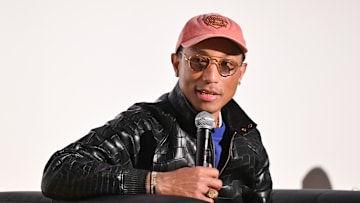 "All Day I Dream About Sport" Premiere