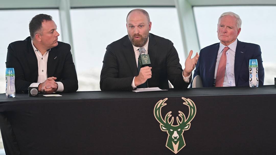 May 6, 2026; Milwaukee, WI, USA;  Milwaukee Bucks general manager Jon Horst (left) and co-owner Jimmy Haslam (right) introduce new head coach Taylor Jenkins (center) at a press conference at Milwaukee Art Museum. Mandatory Credit: Benny Sieu-Imagn Images