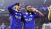 Taylan Bulut und Moussa Sylla im Schalke-Trikot