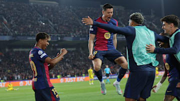 TOPSHOT-FBL-EUR-C1-BARCELONA-BORUSSIA DORTMUND