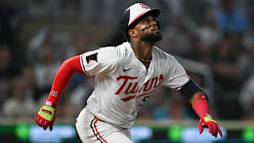 Which players will the Minnesota Twins tender and who will get non-tendered as the deadline approaches?