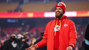 Los Angeles Chargers v Kansas City Chiefs