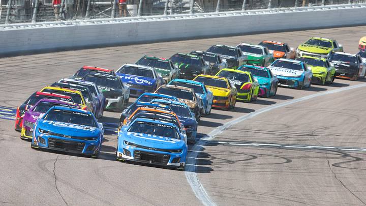 Kansas Speedway, NASCAR
