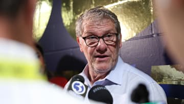 Geno Auriemma talks to reporters after the national championship.