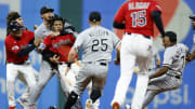 Tim Anderson y José Ramírez se enfrentaron a golpes